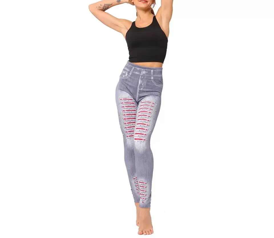 Jean legging gris bordado en finas perlas